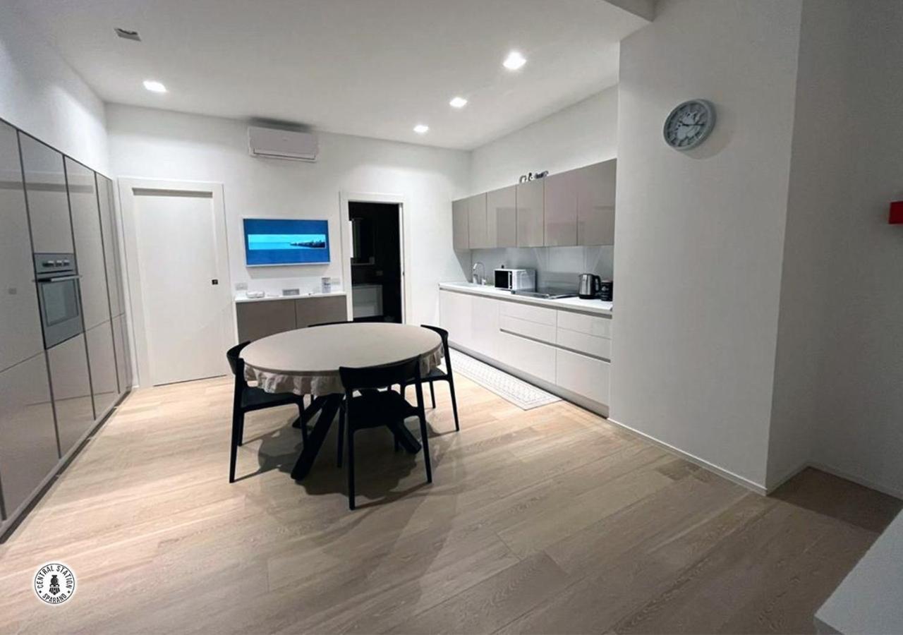 Apartmán Central Station Sparano Bari Exteriér fotografie
